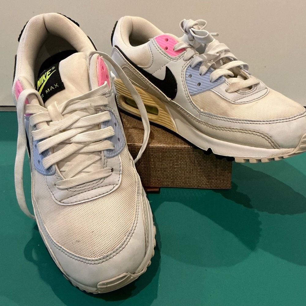 Nike Air Max 90’Multicolor Pastel’ d20374-100 Women’s Size 10